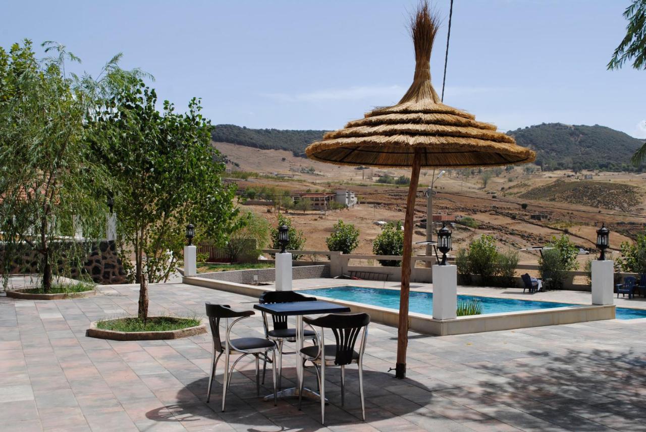 Hotel Tamanoucht à Ifrane  Extérieur photo