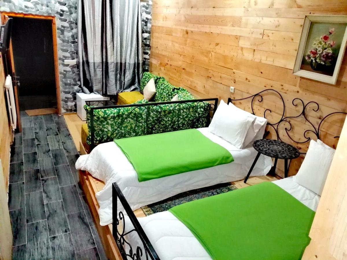Hotel Tamanoucht à Ifrane  Extérieur photo